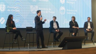 Wado de Pedro llamó a apoyar “inversiones ligadas a la industria del conocimiento»