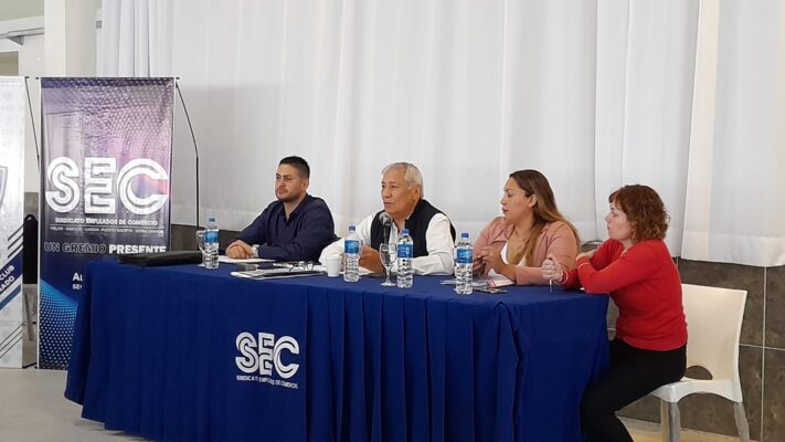 Beliz solicitó a los dirigentes provinciales y nacionales que se dediquen a solucionar los problemas de la gente