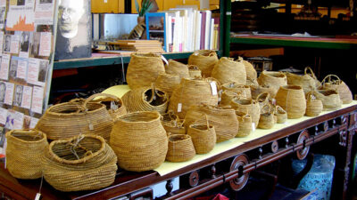 Centro Austral de Investigaciones Científicas, colección, comunidades, Gusinde, Kawésqar, museos europeos, objetos, originarias, Pueblos Originarios, repatriación, restitución, Selk'nam, Tierra del Fuego, yagán