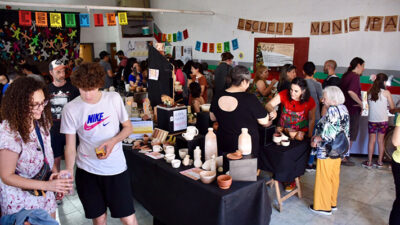 artesanías, diplomas, Escuela Municipal, muestra, TRELEW