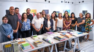 bibliotecas, entrega, Feria de Libro, Madryn, Mariano Moreno
