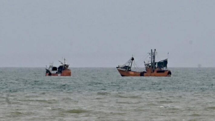 Puerto Rawson: Cinco marineros se intoxicaron con amoníaco