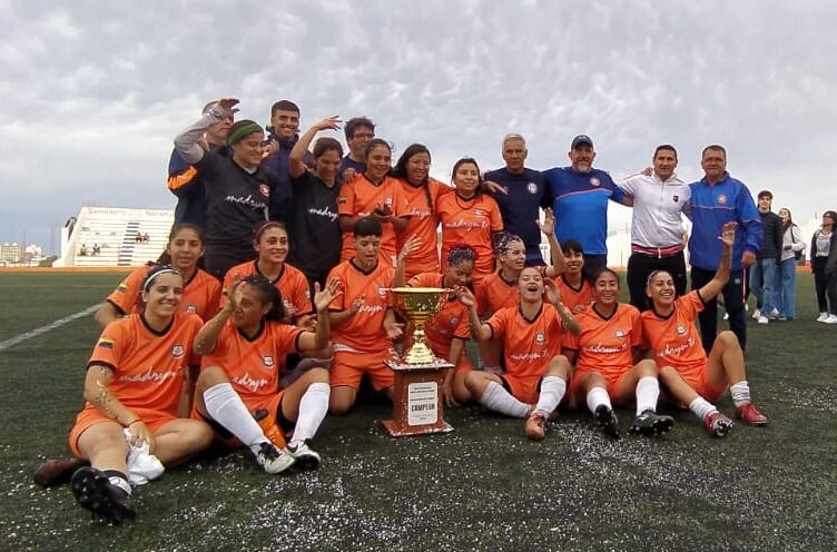 «Las Morenitas» tetracampeonas del fútbol valletano