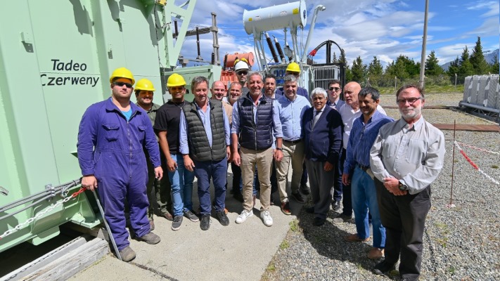 Arcioni firmó el inicio de obra para ampliar abastecimiento eléctrico