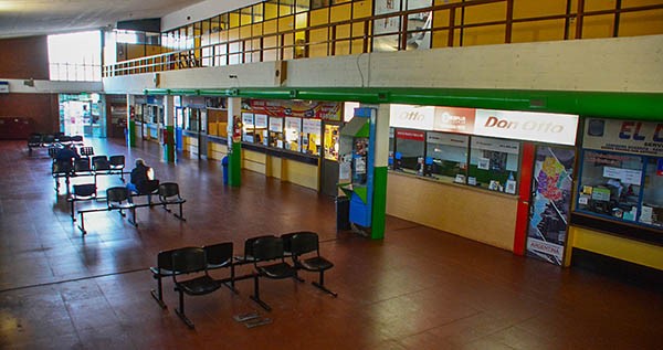 Locales comerciales en la Terminal de Ómnibus