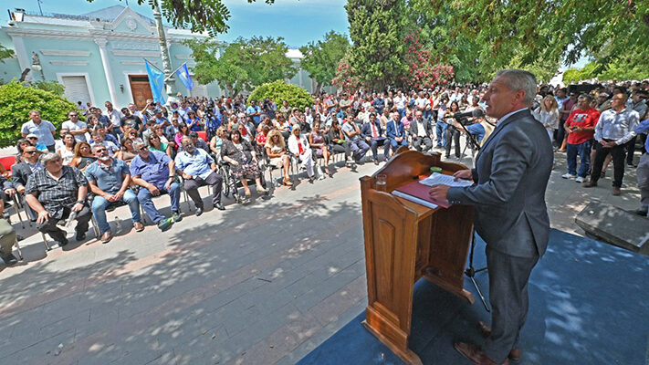 Arcioni, Aumento salarial, chubut, Convenio Colectivo de Trabajo, regularización, salarios, trabajadores estatales