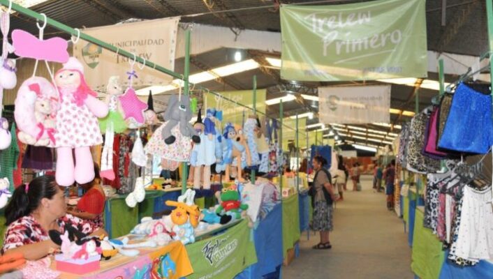 Enero, Feria, Paseo Trelew Primero, TRELEW