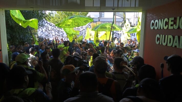 La UOCRA Trelew se movilizó ante fuerte aumento en los costos de la energía