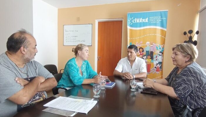 Trabajo en conjunto para solventar gastos de conexión de gas domiciliaria