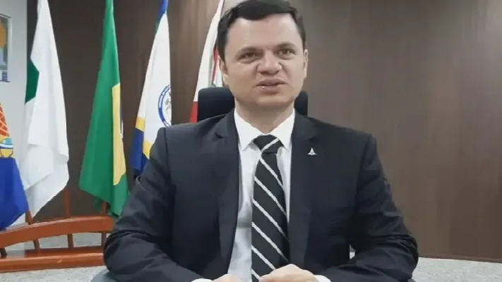 Ordenan detener a un exministro de Bolsonaro y al exjefe de Policía de Brasilia