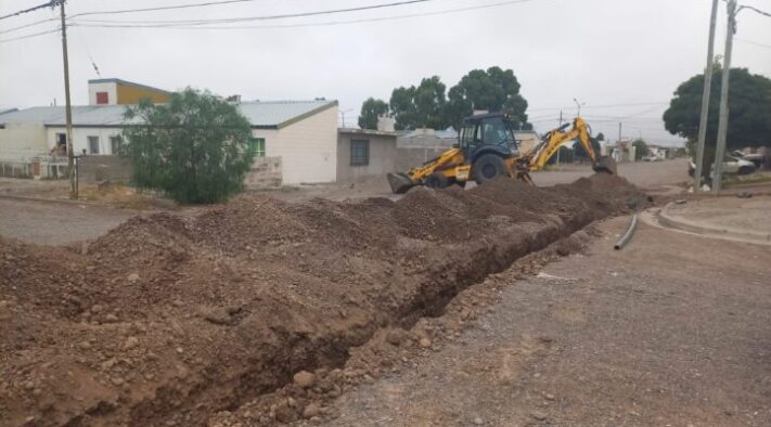 Realizan tareas para mejorar la presión de agua