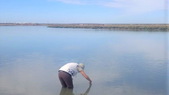 Monitorean la calidad del agua en distintos puntos de Chubut