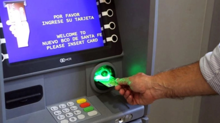 Banco del Chubut repara el cajero automático de Puerto Pirámides