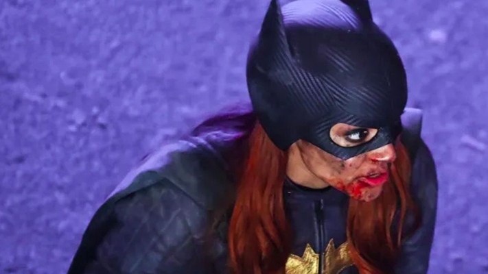 La protagonista de «Batgirl» asegura que lo que vio de la película «era increíble»