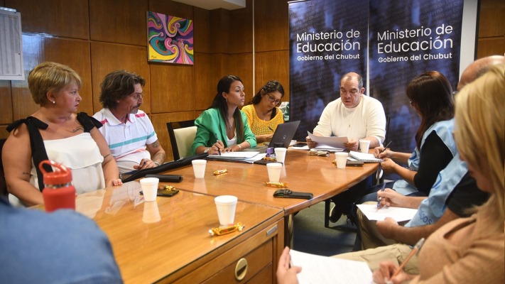 El Gobierno del Chubut propuso un 38% de aumento para los docentes