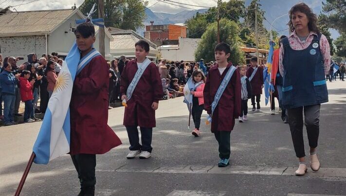 Entregaron aportes a medio centenar de instituciones en el aniversario de Esquel