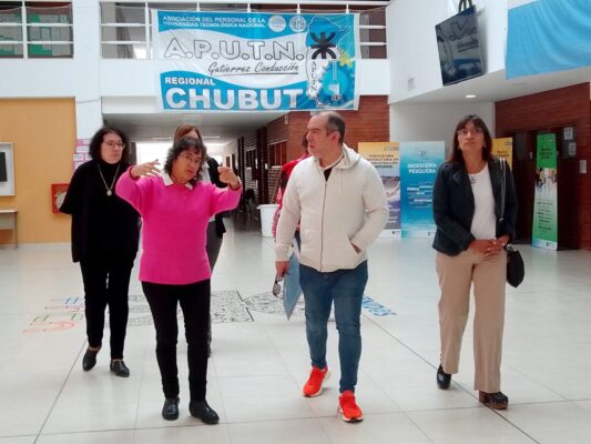 escuela, Madryn, matricula, Secundaria, UTN