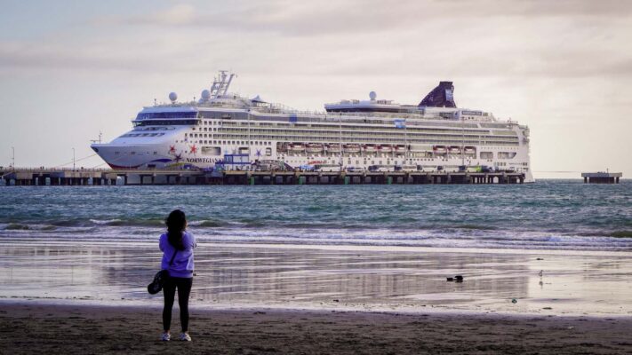 Amarró el Norwegian Star en el muelle Piedra Buena