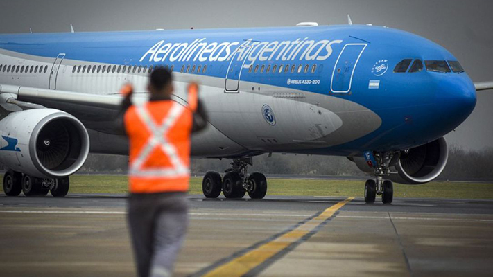 Se levantó el paro de controladores aéreos que amenazaba con afectar los vuelos en Semana Santa