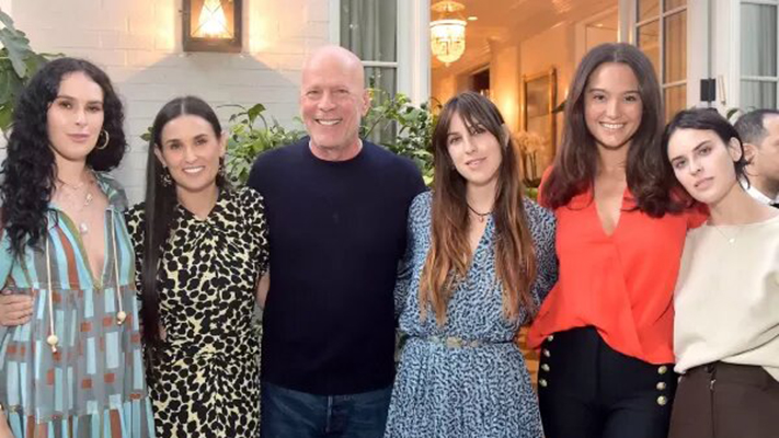La esposa de Bruce Willis desmintió que Demi Moore se mudó a vivir con ellos
