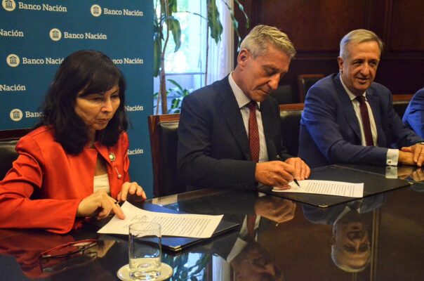 Arcioni, Banco Nación, Batakis, chubut, Provincia, turismo