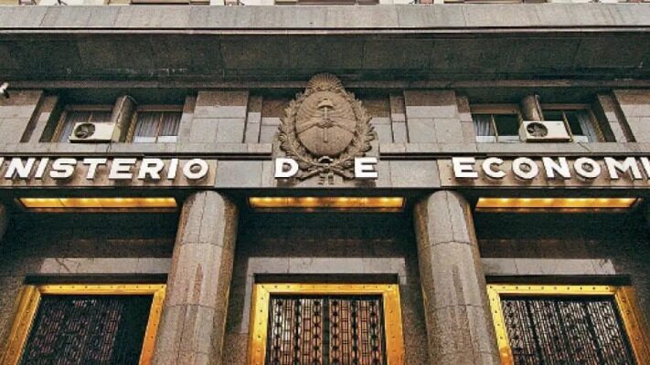 El canje de deuda en pesos tuvo una adhesión del 64%