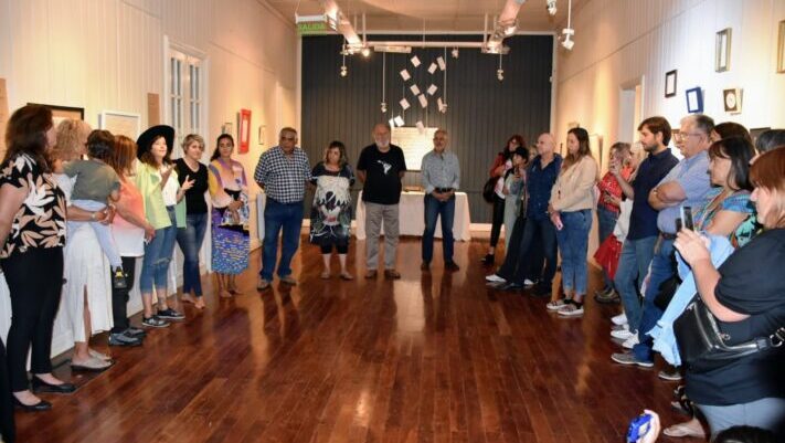 El Museo Municipal de Artes Visuales inauguró las muestras de artistas mujeres que se exhibirán durante el mes de marzo