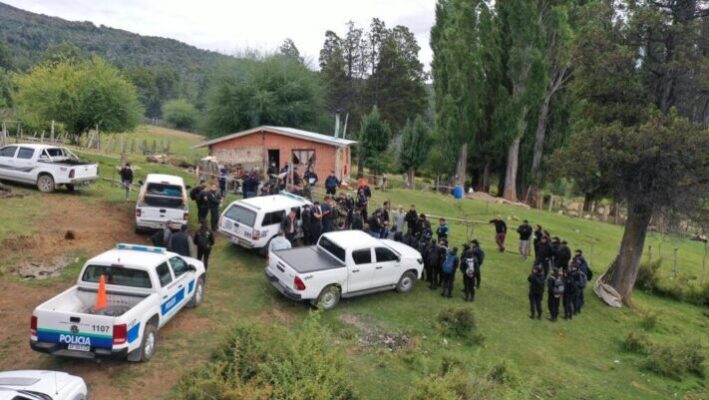 búsqueda, Cholila, cordillera, El Hoyo, El Maitén, esquel, JOSÉ CRETTÓN, policía
