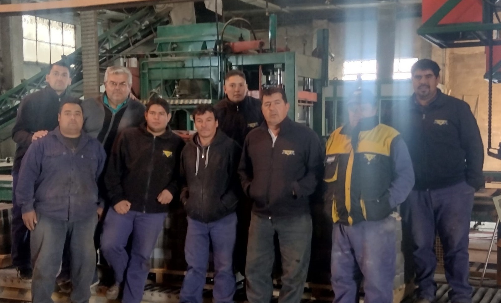 Trevelin: Trabajadores de la planta de adoquines iniciaron una medida de fuerza