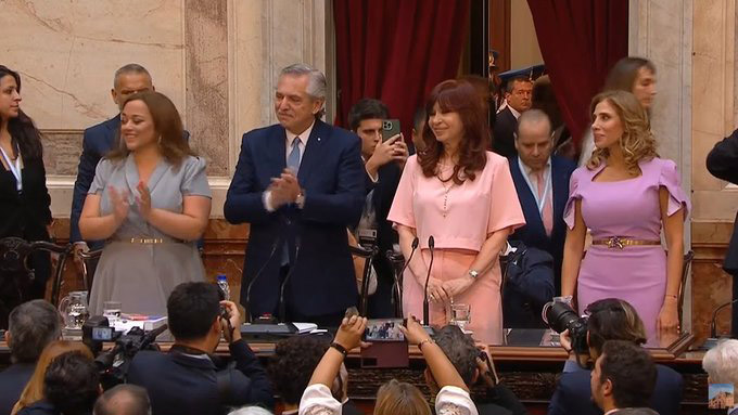 Alberto Fernández ante la Asamblea Legislativa