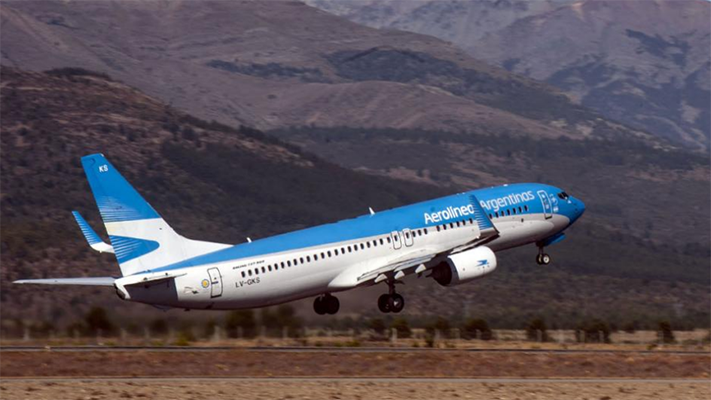 Aerolíneas transportó a casi 2,4 millones de pasajeros