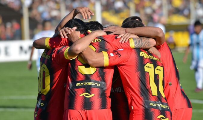 «El Aurinegro» visita a Quilmes