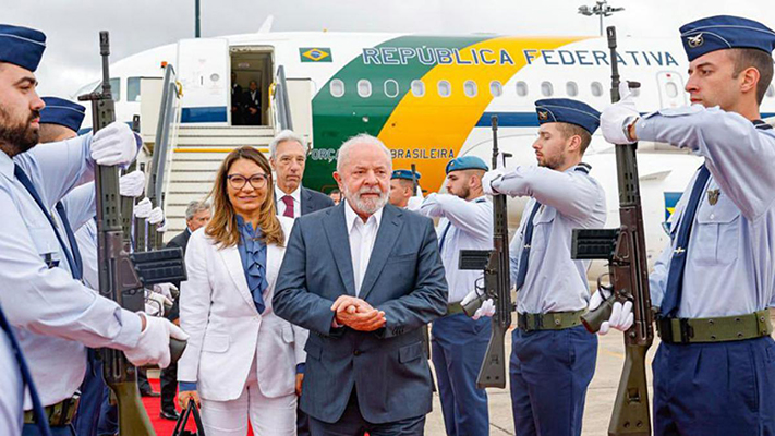 Lula llegó a Portugal en su gira para aproximarse a la Unión Europea