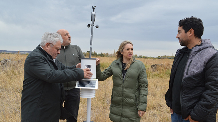 Supervisaron las estaciones meteorológicas para producción de cerezas en el VIRCh