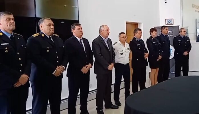 Aumento, CoBiPol, Ministro, policía, salarios