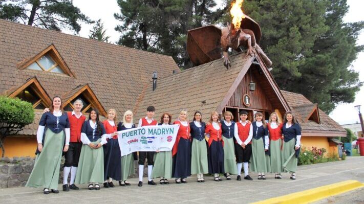 El grupo de danzas galesas Her Siriol viaja al Eisteddfod de Trevelin