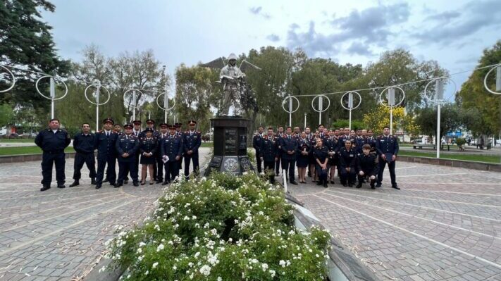 Bomberos lanzaron campaña de visibilidad de su monumento