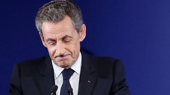 Tribunal francés confirma condena de tres años de cárcel a expresidente Sarkozy por corrupción