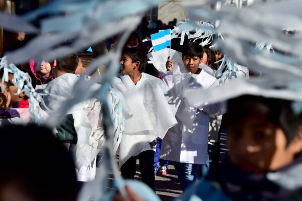 Madryn: Fue suspendido el desfile del 25 de Mayo