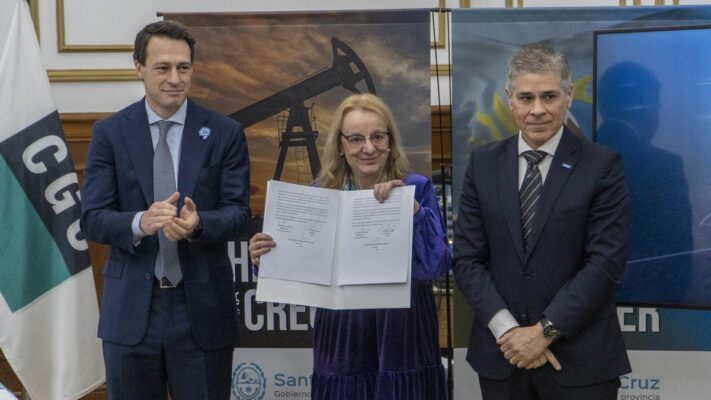 PALERMO AIKE, petróleo, Santa Cruz