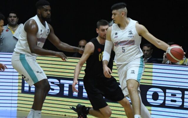 Gimnasia ganó en Buenos Aires y está arriba en la serie por 2-1 ante Obras