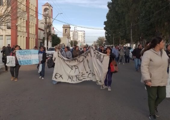 Alpesca, Madryn, red chamber
