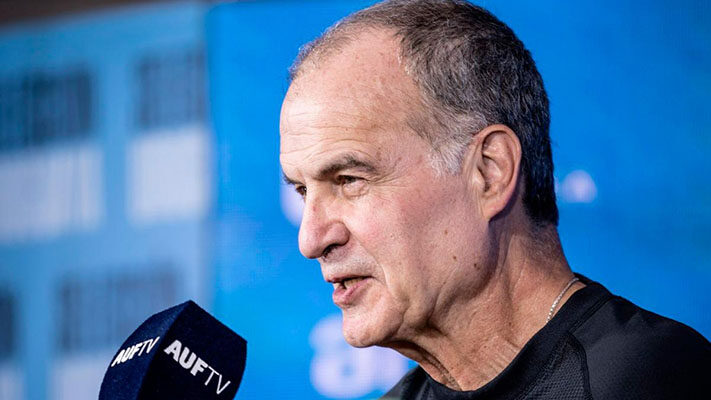 Marcelo Bielsa sería nuevo entrenador de Uruguay