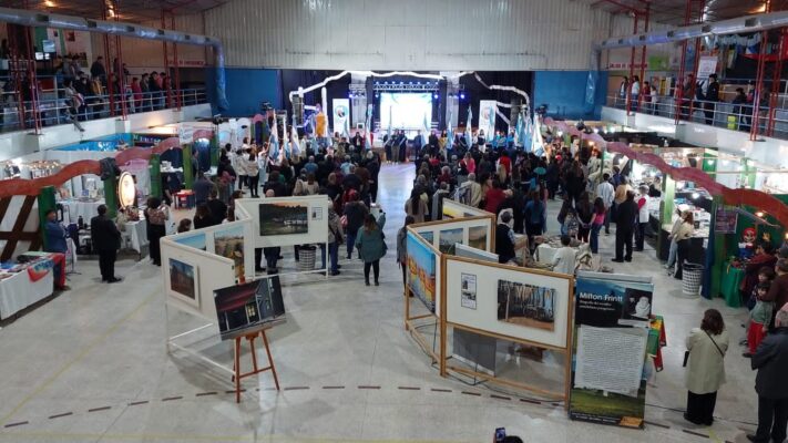 Gran apertura de la Feria Provincial del Libro en Gaiman