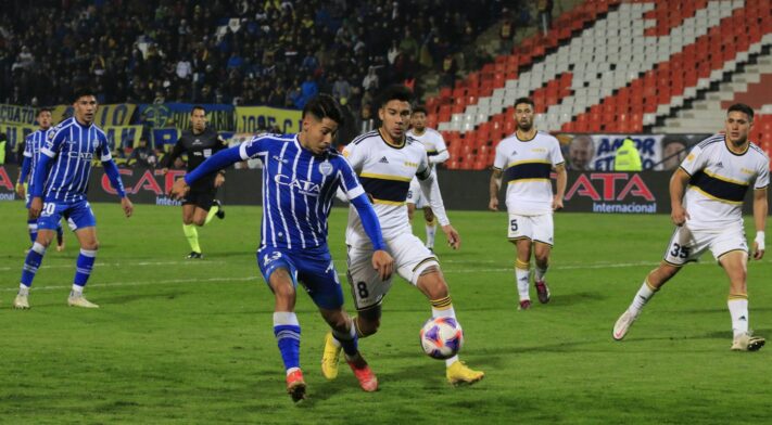Godoy Cruz goleó a Boca y extendió su crisis