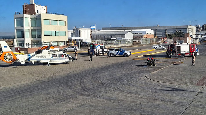 Aeroevacuación a cargo de la Prefectura Naval Argentina