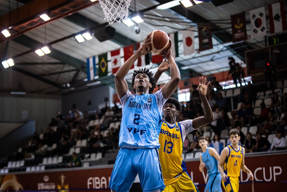 La U19 de Argentina eliminó a Brasil en Octavos de Final y jugará ante España