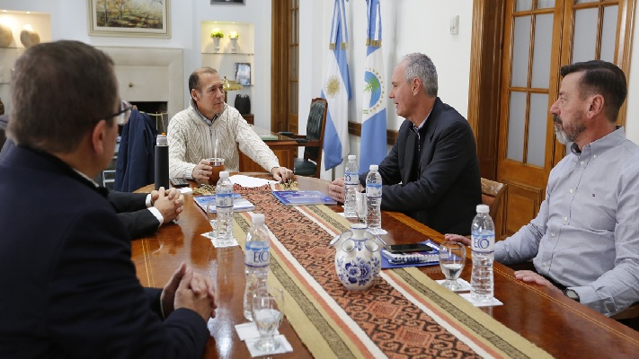 El nuevo CEO de Pluspetrol se presentó ante el gobernador Gutiérrez