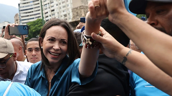 La dictadura de Maduro inhabilitó a María Corina Machado, candidata a la presidencia