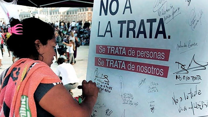 DEFENSORÍA DEL PÚBLICO, delito, REDES SOCIALES, trata de personas